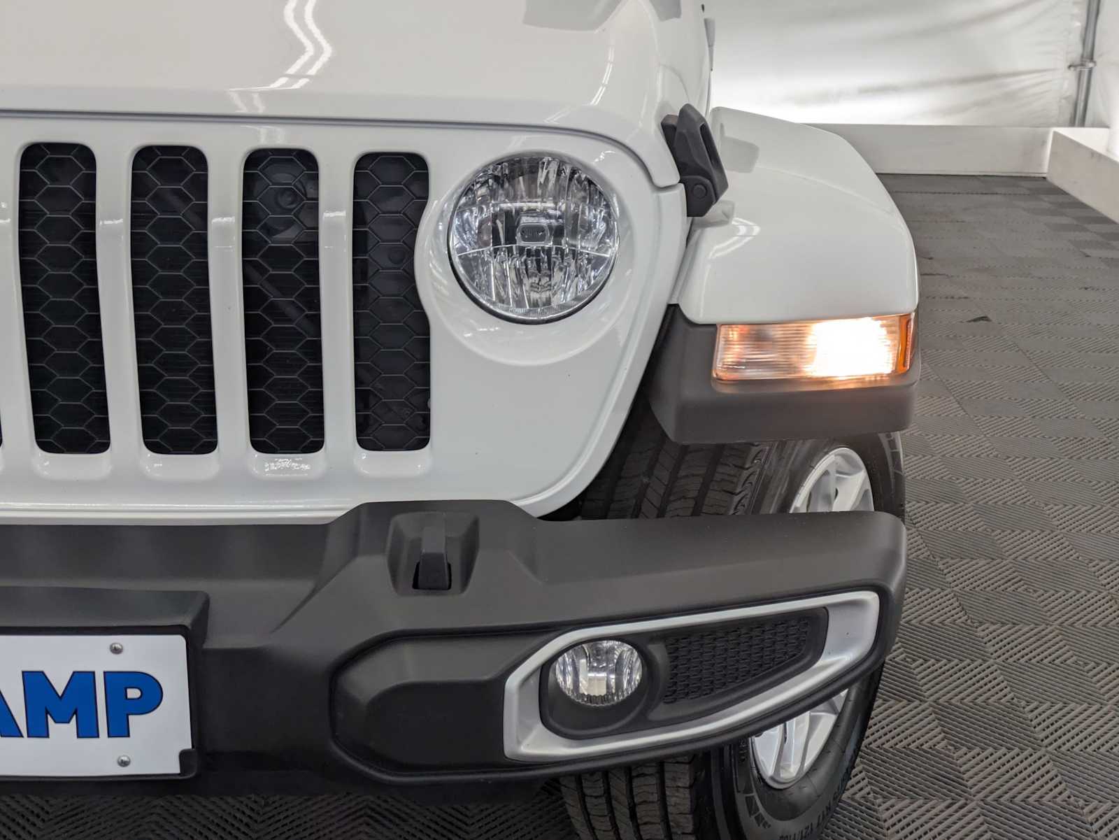 Thumbnail: 2023 Jeep Gladiator - 10
