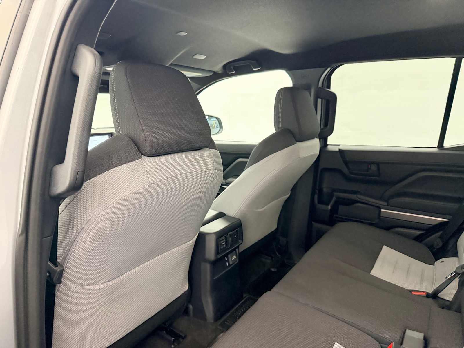 Thumbnail: 2025 Toyota 4Runner - 19