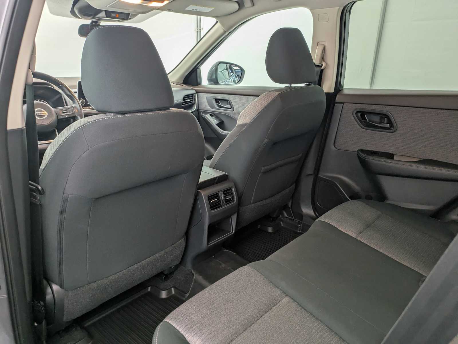 Thumbnail: 2021 Nissan Rogue - 18