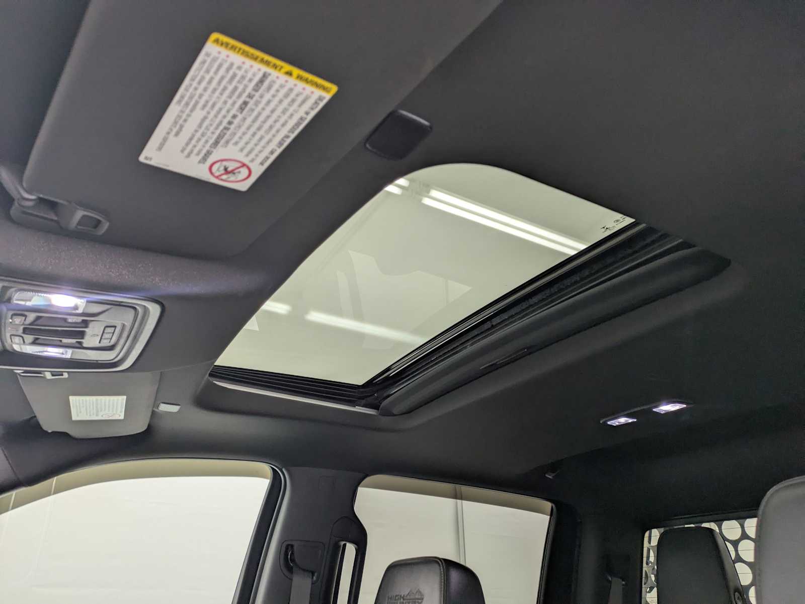 Thumbnail: 2022 Chevrolet Silverado 3500 - 22