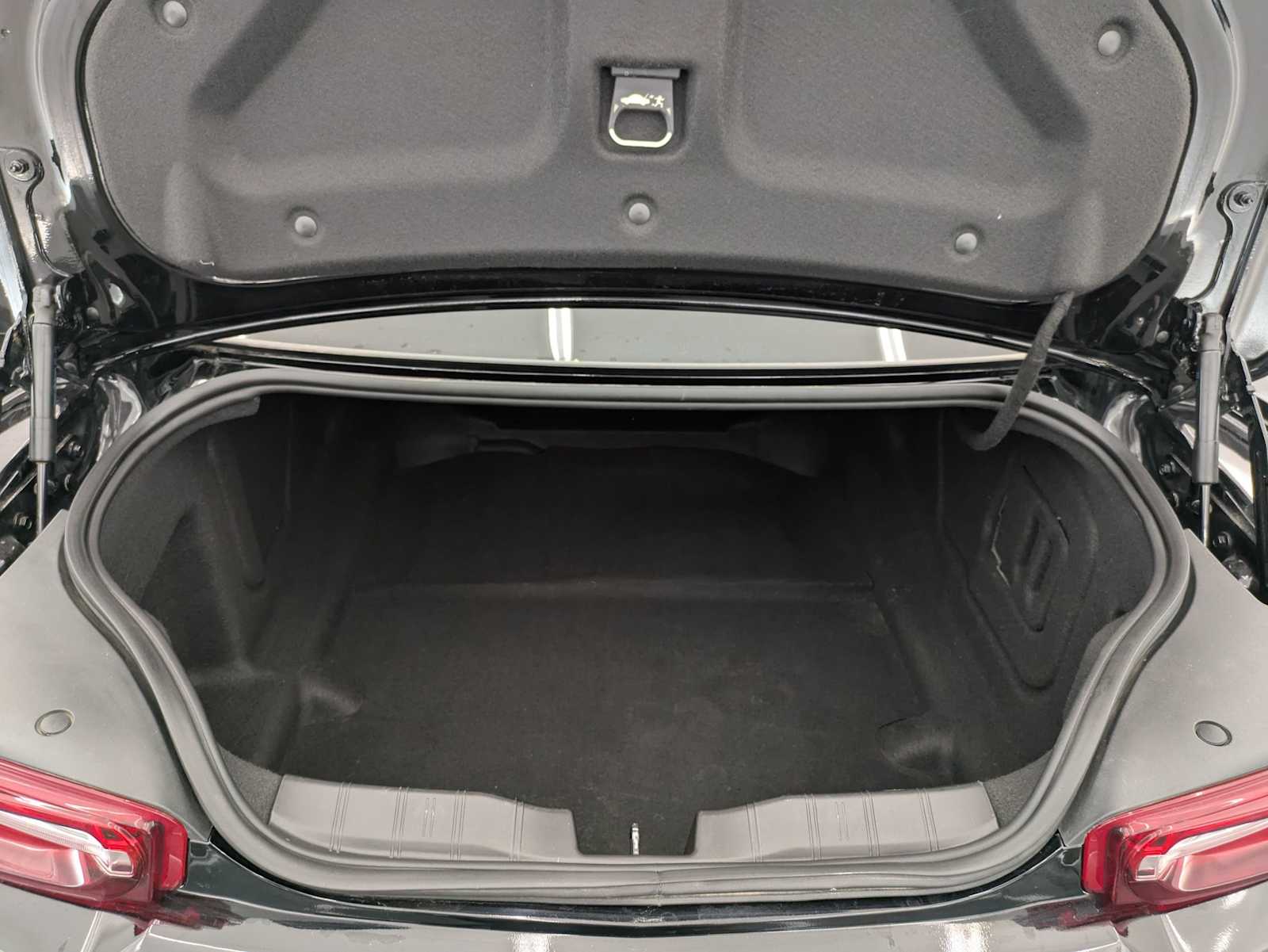 Thumbnail: 2019 Chevrolet Camaro - 31