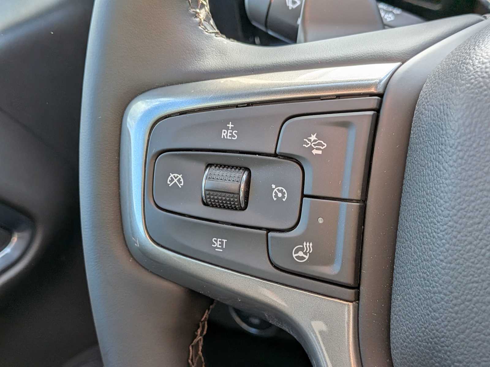 Thumbnail: 2025 Chevrolet Silverado 1500 - 26