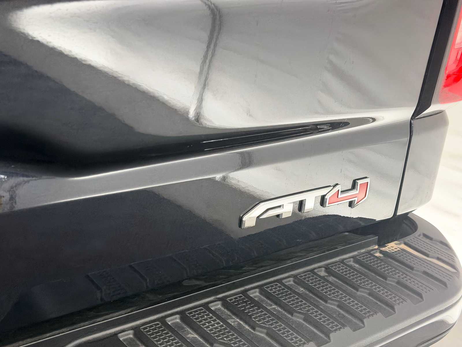 Thumbnail: 2023 GMC Sierra 1500 - 12