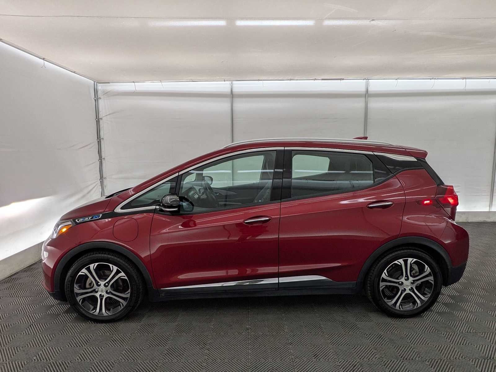 Thumbnail: 2021 Chevrolet Bolt EV - 3