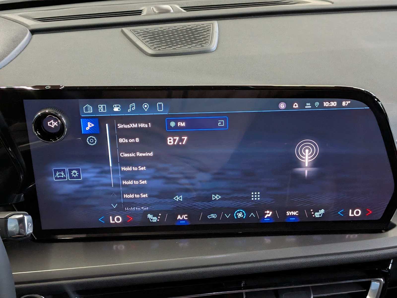 Thumbnail: 2026 Chevrolet Traverse - 27