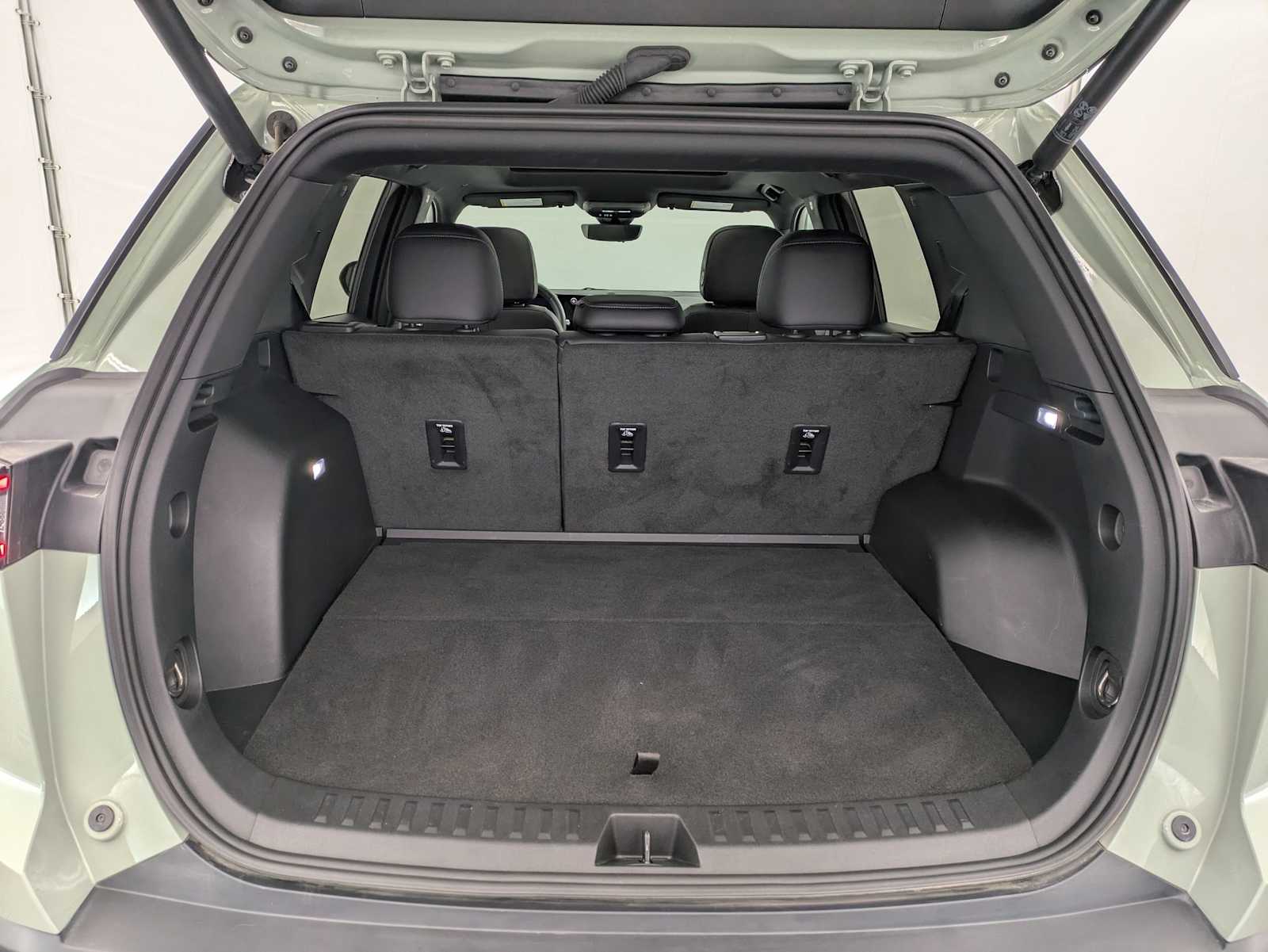 Thumbnail: 2025 Chevrolet Equinox - 32