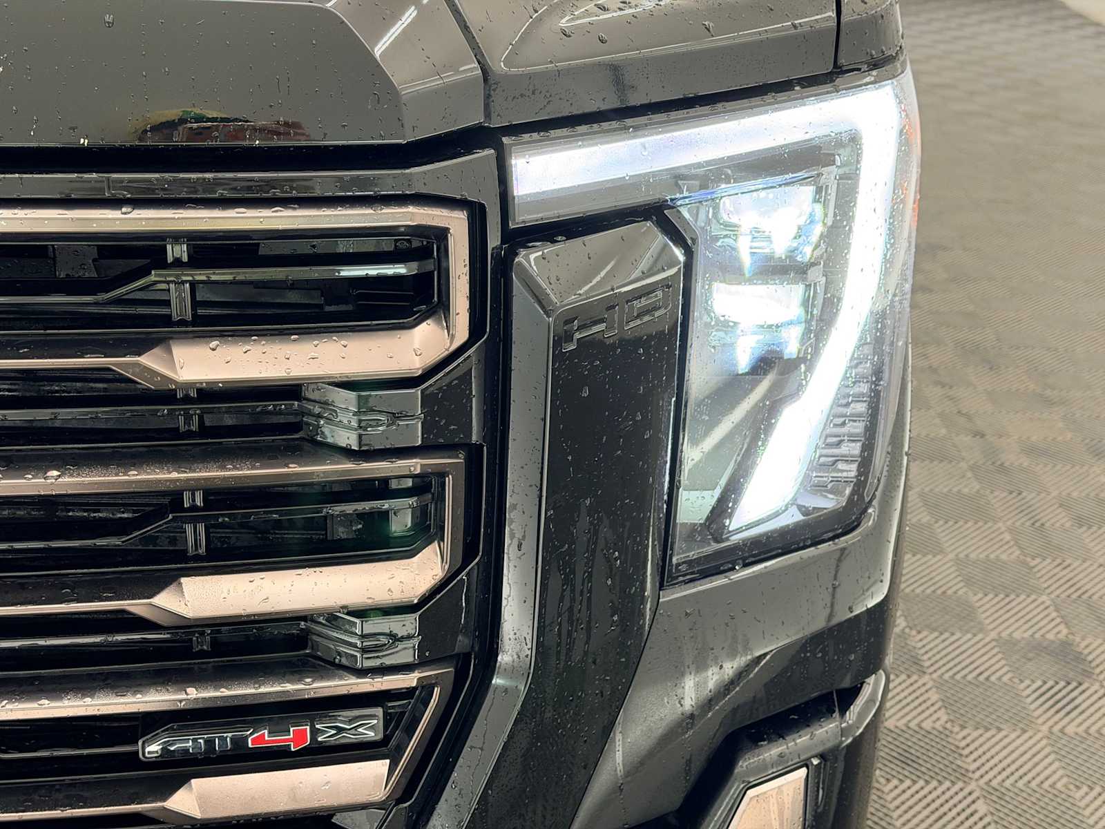 Thumbnail: 2024 GMC Sierra 2500 - 10