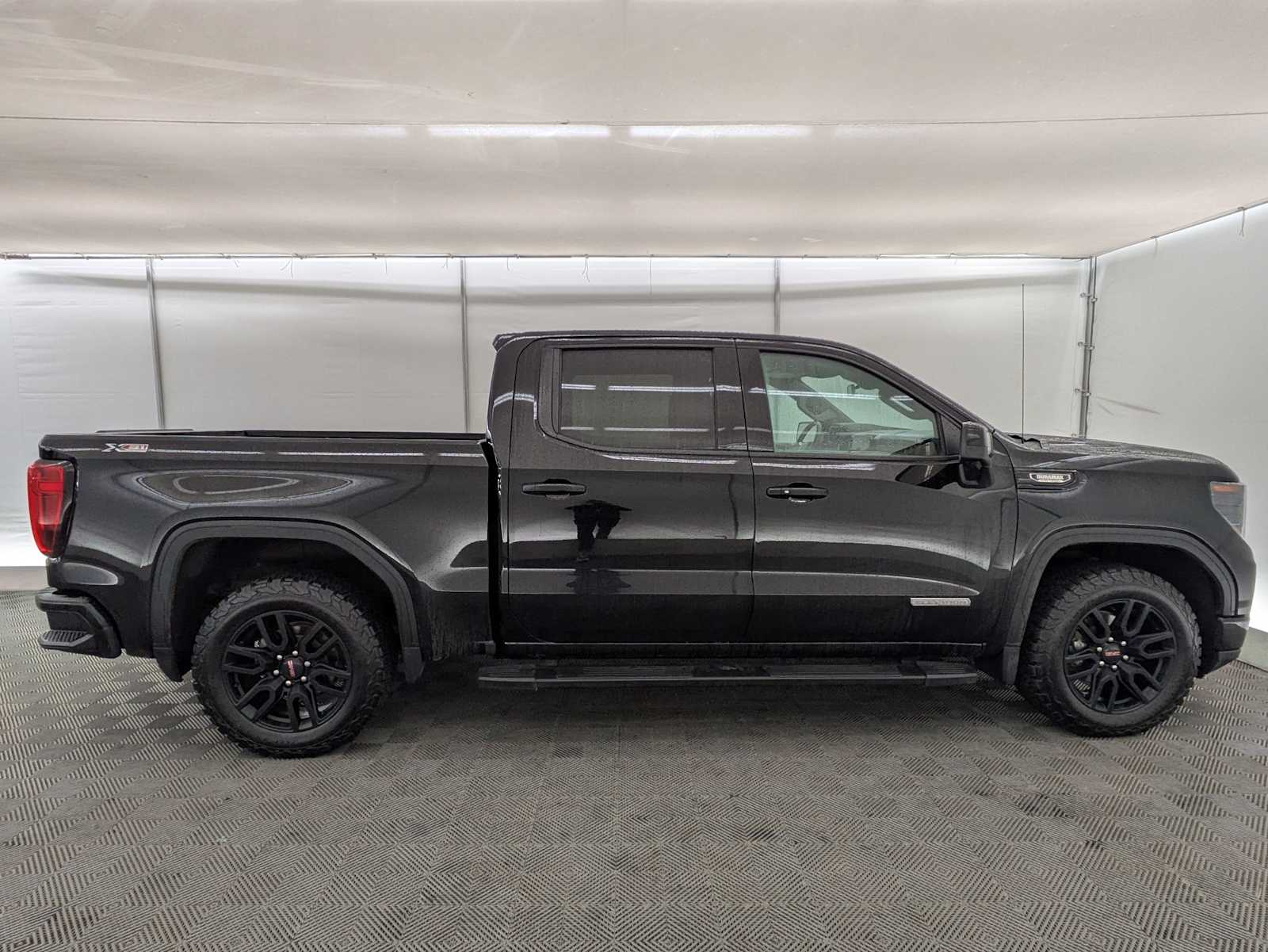 Thumbnail: 2024 GMC Sierra 1500 - 7