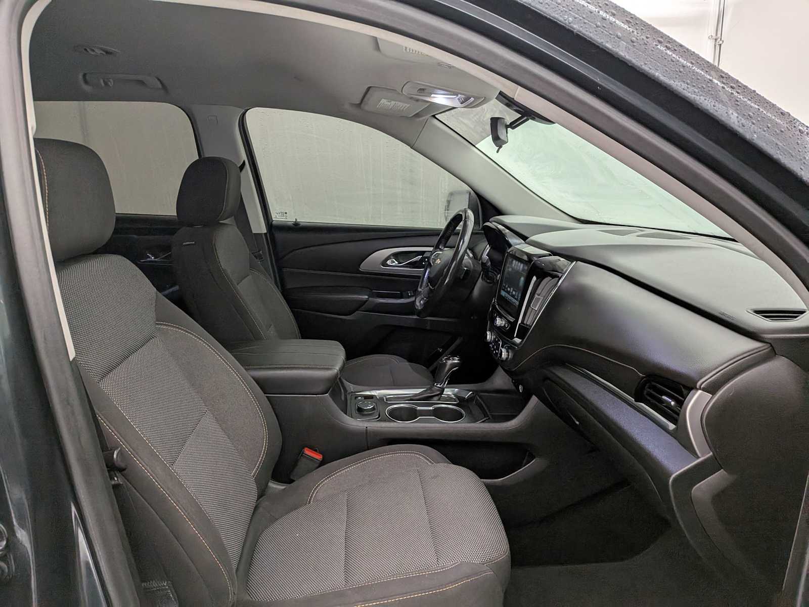 Thumbnail: 2018 Chevrolet Traverse - 21