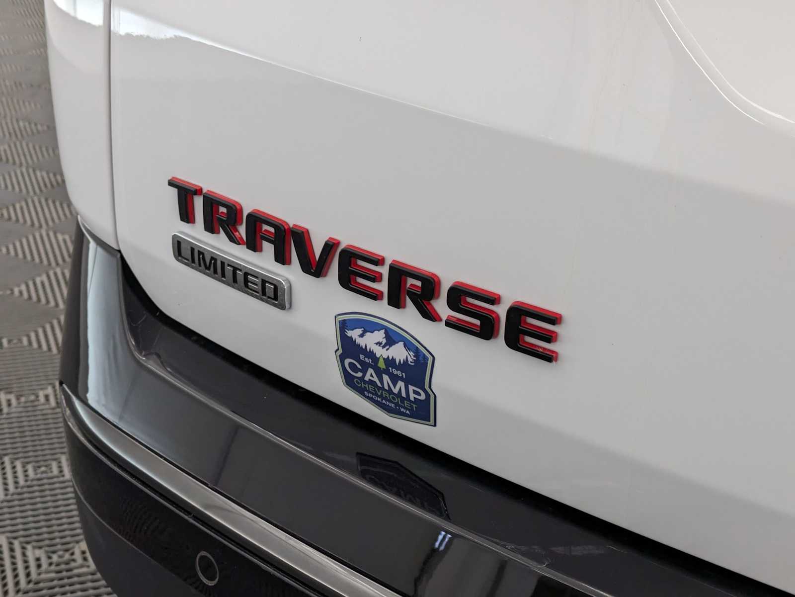 Thumbnail: 2024 Chevrolet Traverse - 14