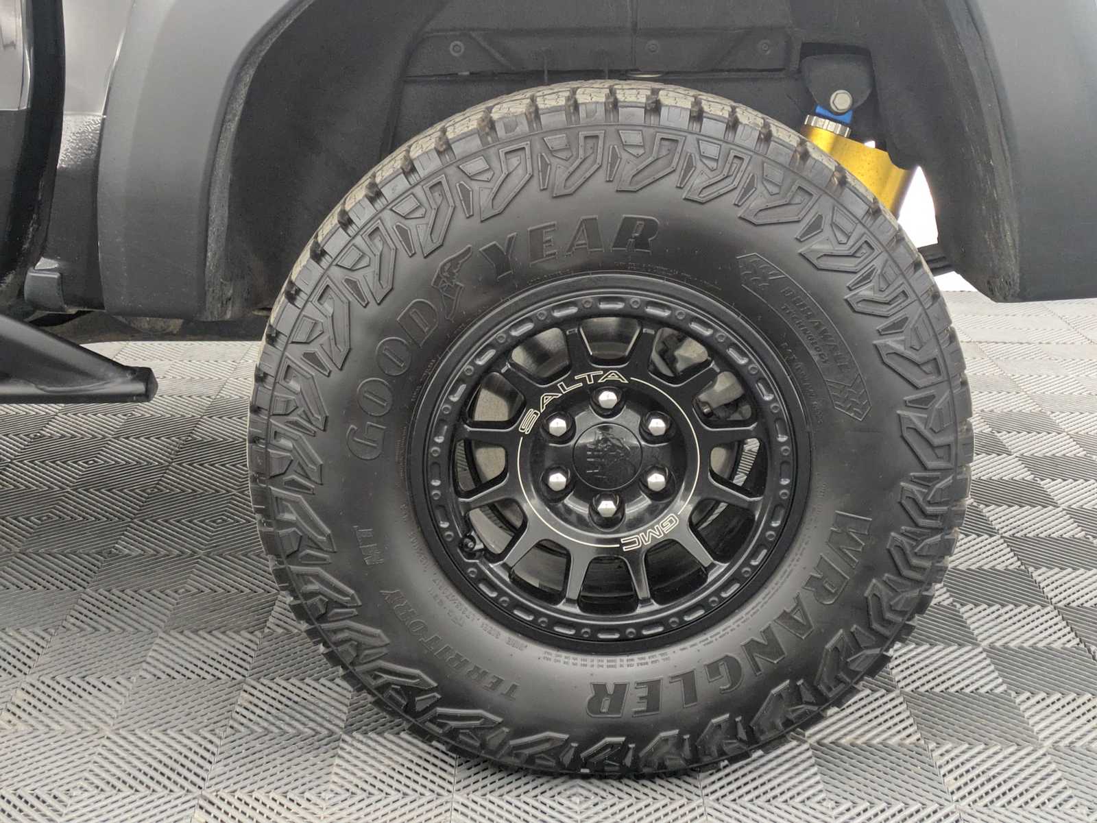 Thumbnail: 2024 GMC Canyon - 14