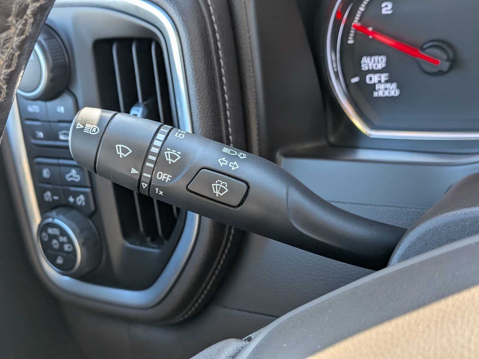 Thumbnail: 2021 Chevrolet Silverado 1500 - 28