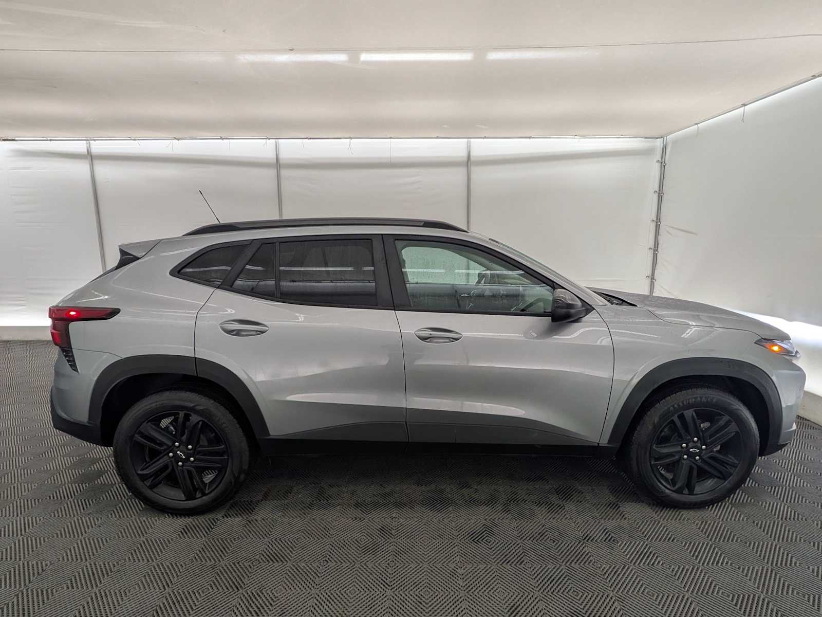 Thumbnail: 2025 Chevrolet Trax - 7