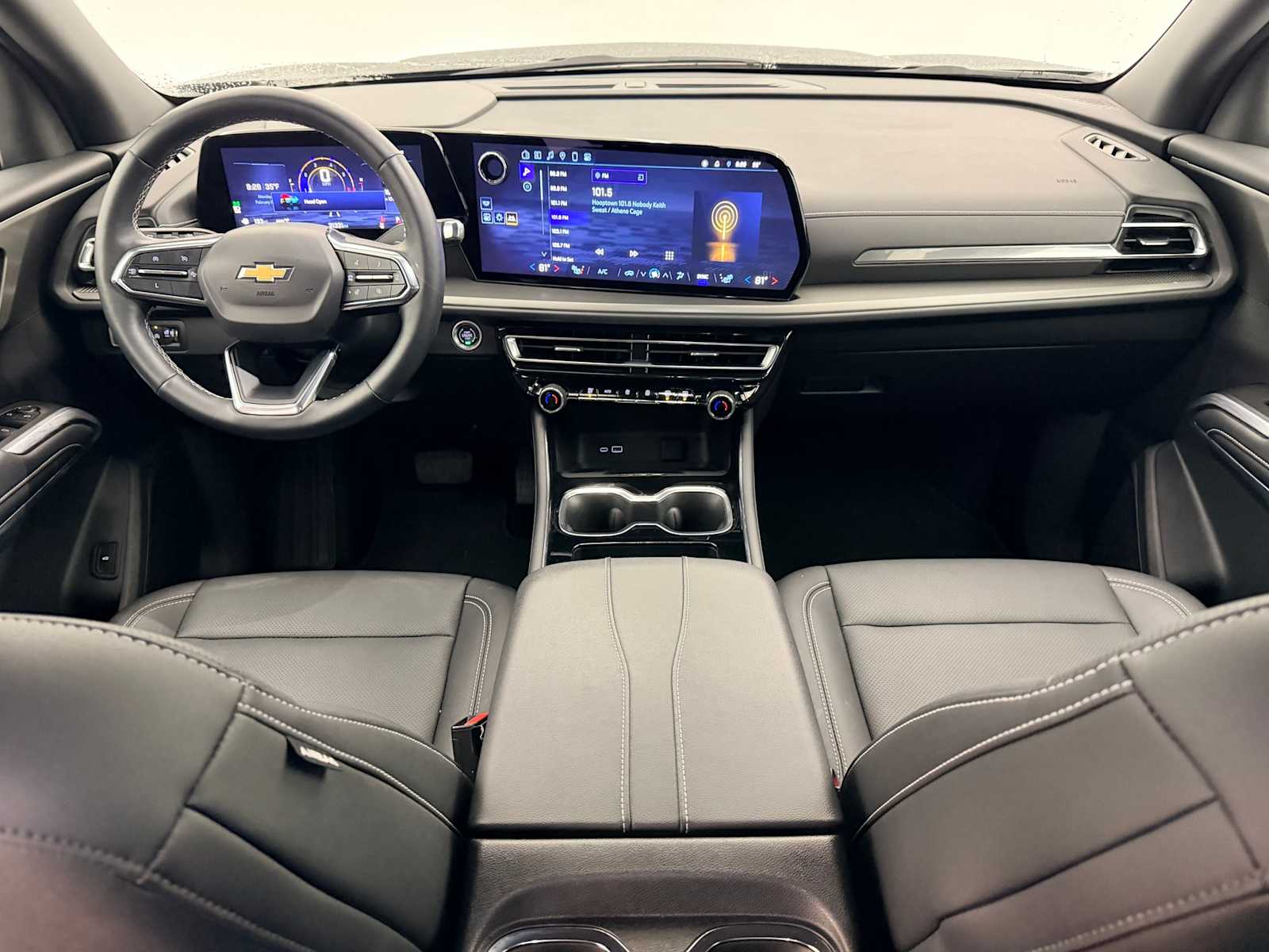 Thumbnail: 2025 Chevrolet Traverse - 15