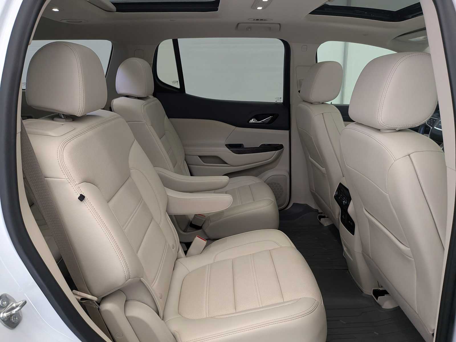 Thumbnail: 2021 GMC Acadia - 22