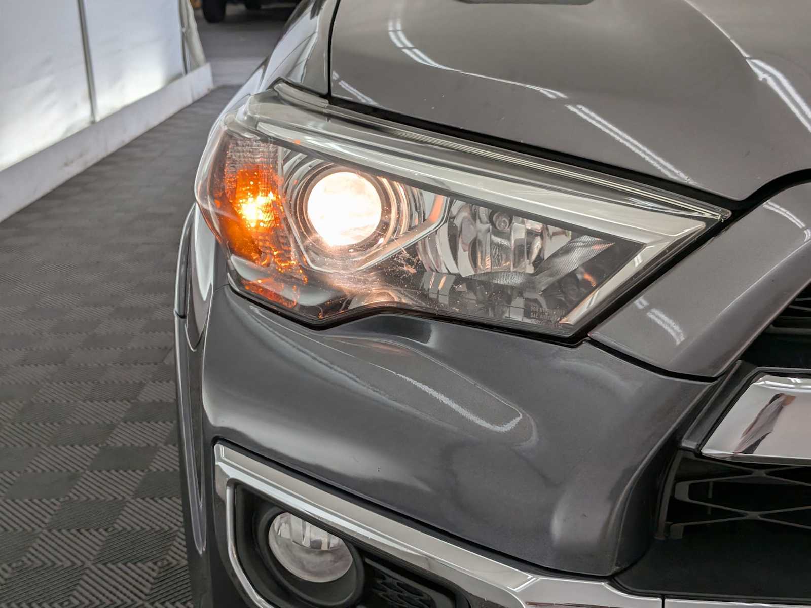 Thumbnail: 2016 Toyota 4Runner - 10