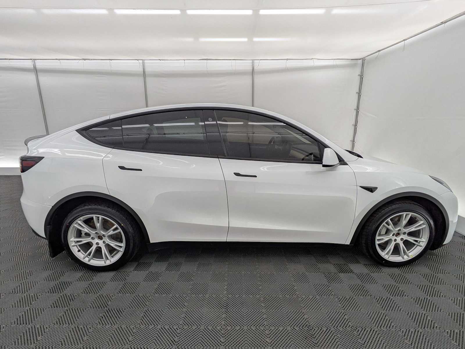 Thumbnail: 2023 Tesla Model Y - 7