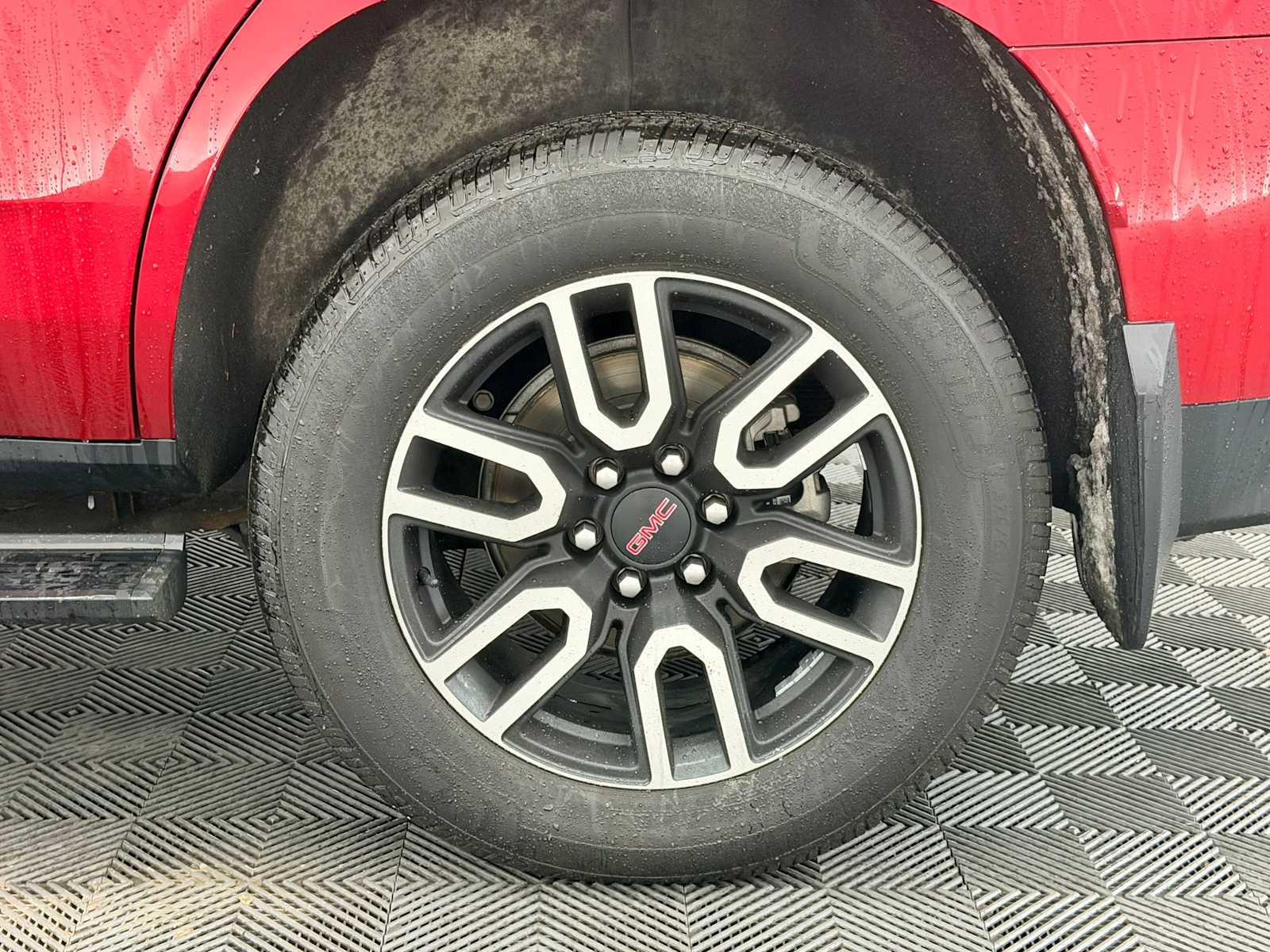 Thumbnail: 2022 GMC Yukon - 16