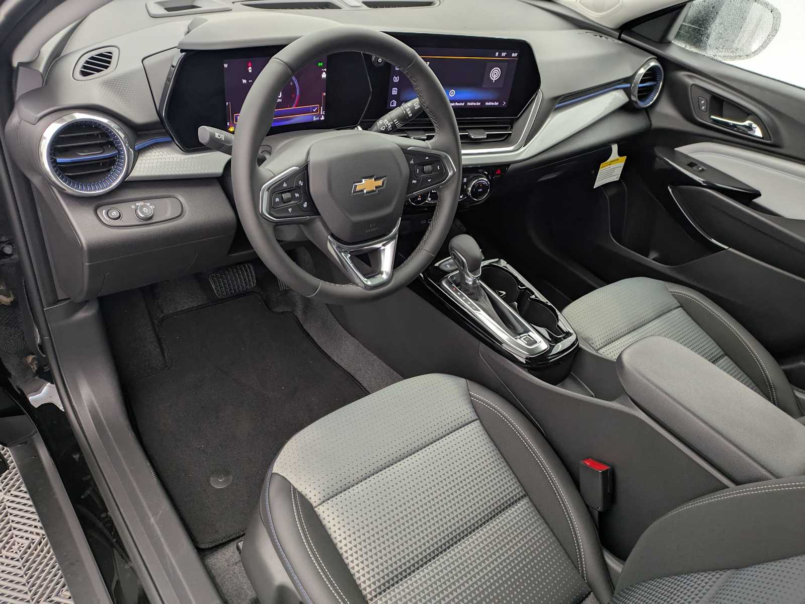 Thumbnail: 2026 Chevrolet Trax - 2