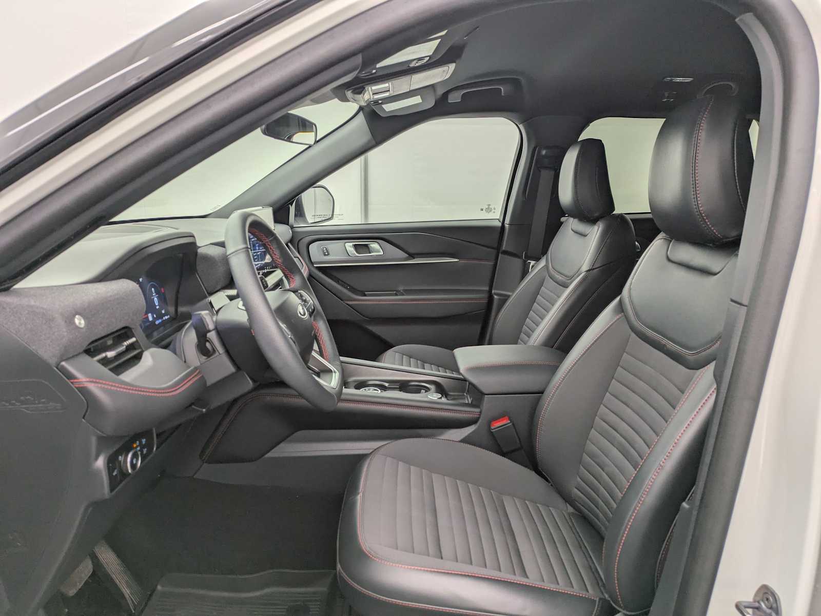 Thumbnail: 2025 Ford Explorer - 15