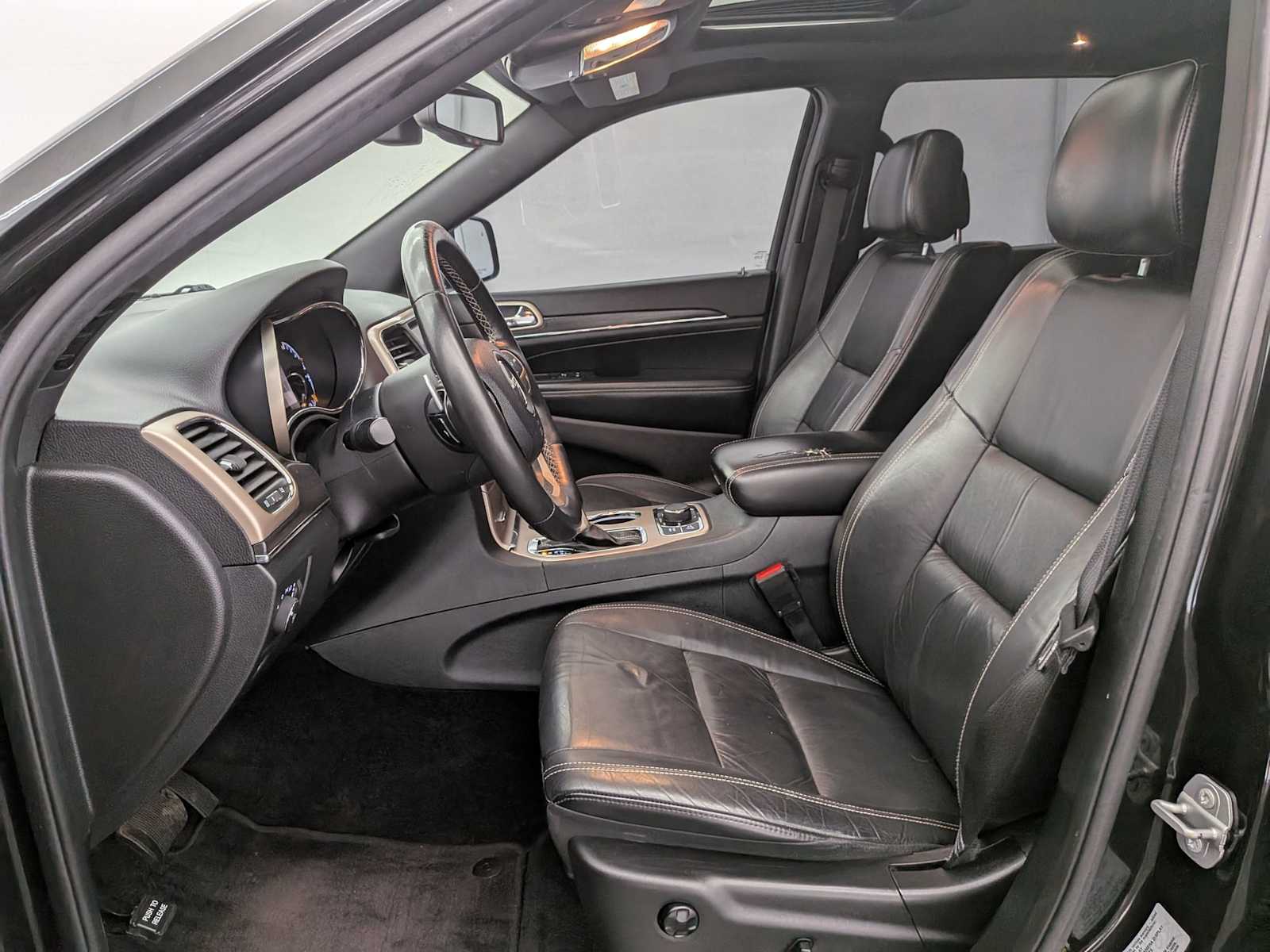 Thumbnail: 2016 Jeep Grand Cherokee - 18