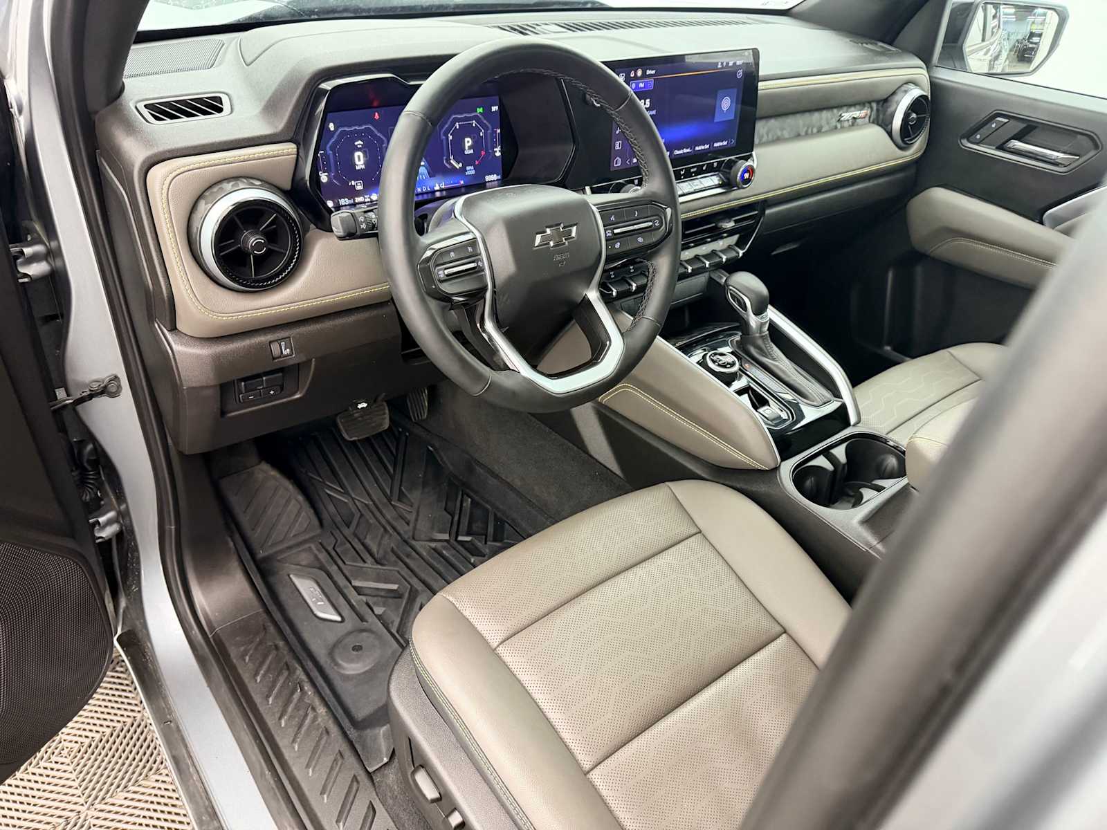 Thumbnail: 2024 Chevrolet Colorado - 2