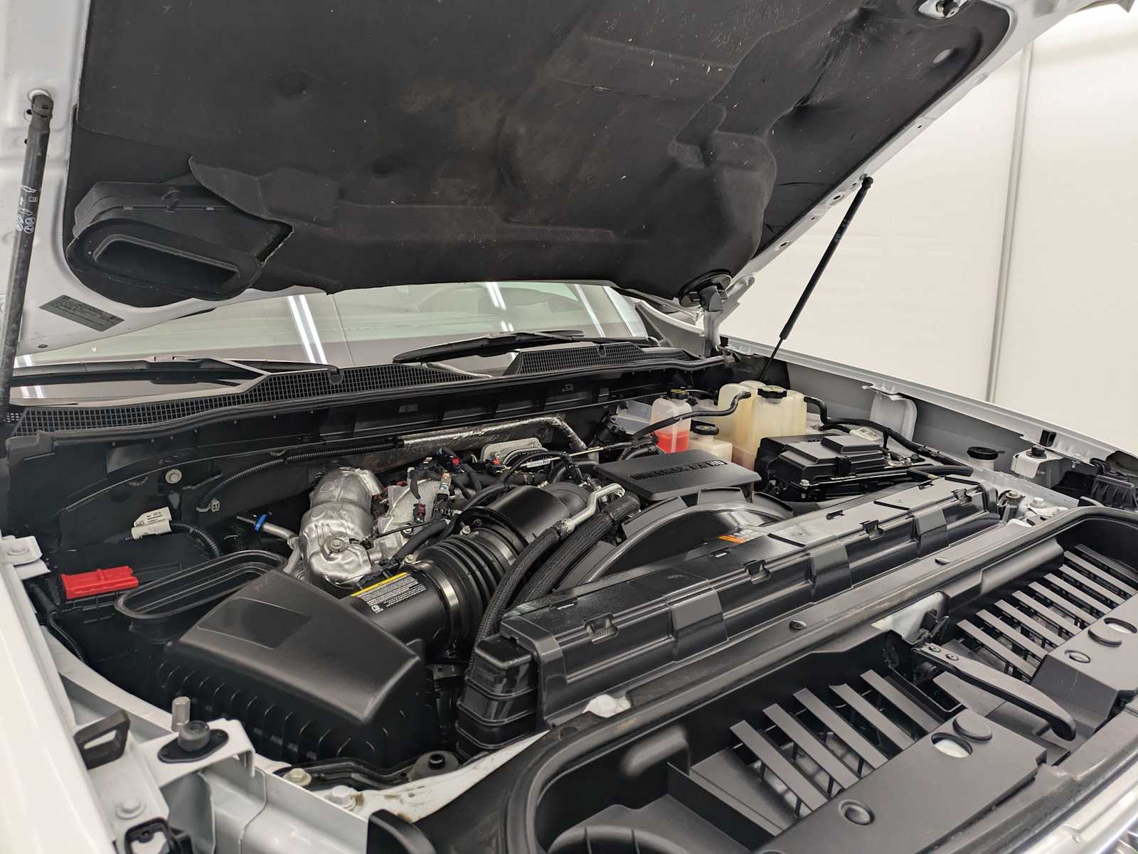 Thumbnail: 2024 Chevrolet Silverado 3500 - 17