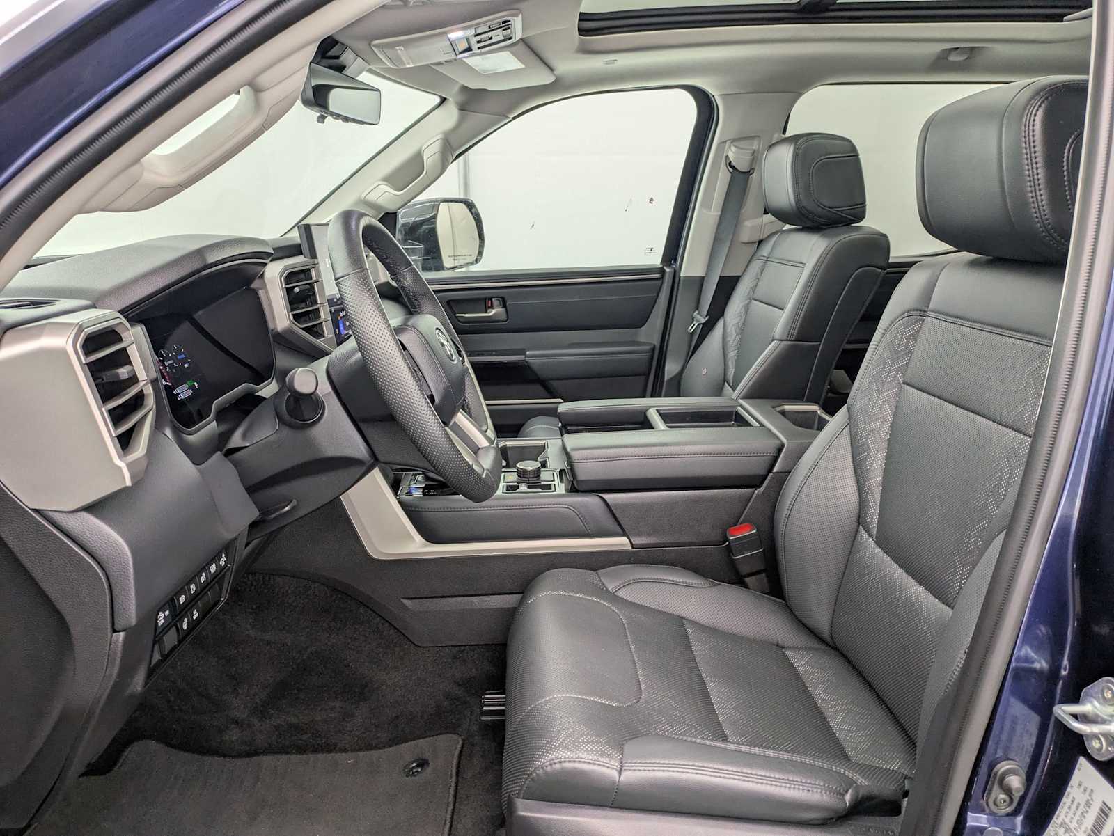 Thumbnail: 2024 Toyota Tundra - 18