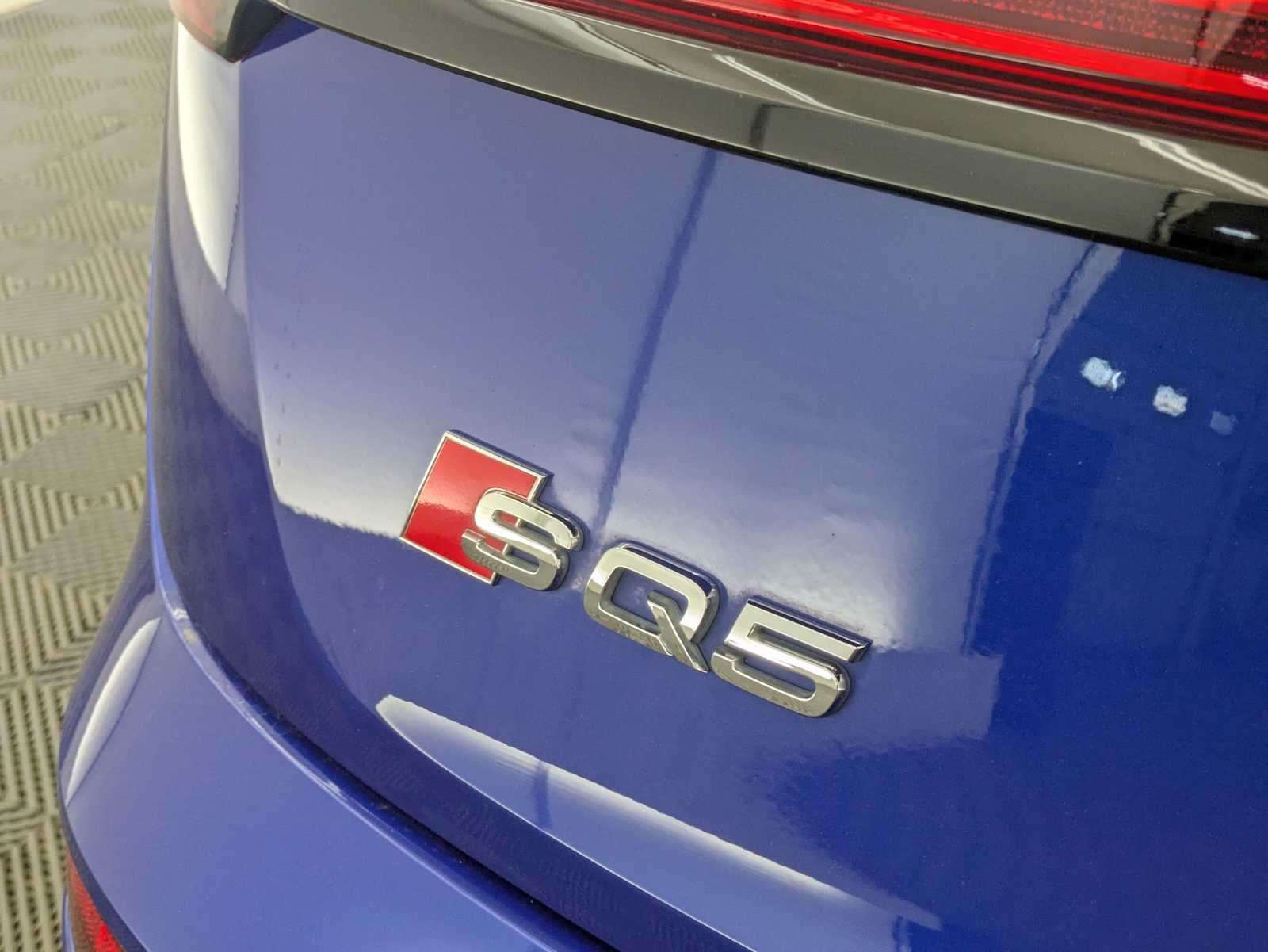 2021 Audi SQ5 Premium 12