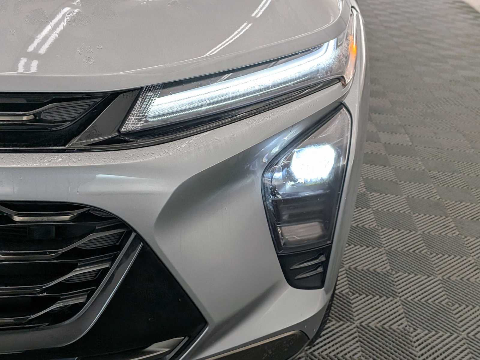 Thumbnail: 2025 Chevrolet Trax - 10