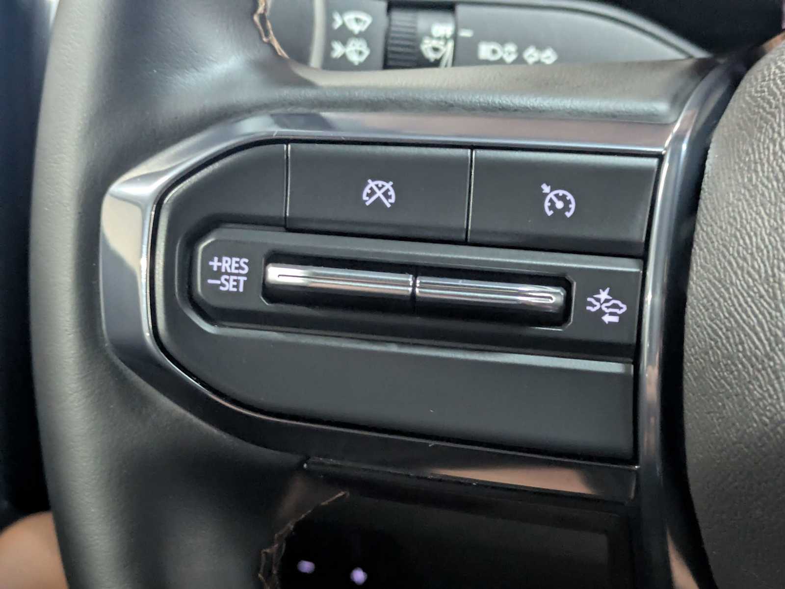 2023 GMC Canyon AT4 24