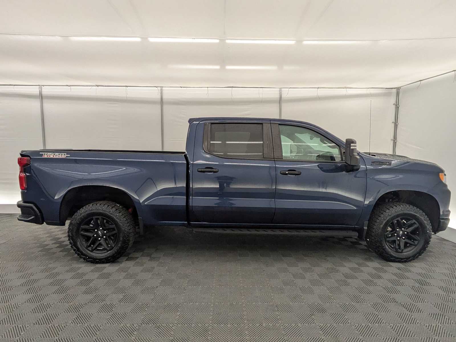 Thumbnail: 2023 Chevrolet Silverado 1500 - 7