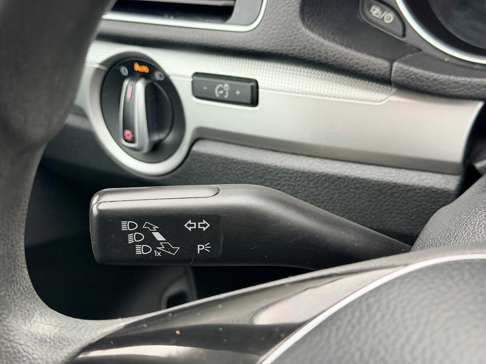 Thumbnail: 2017 Volkswagen Passat - 26