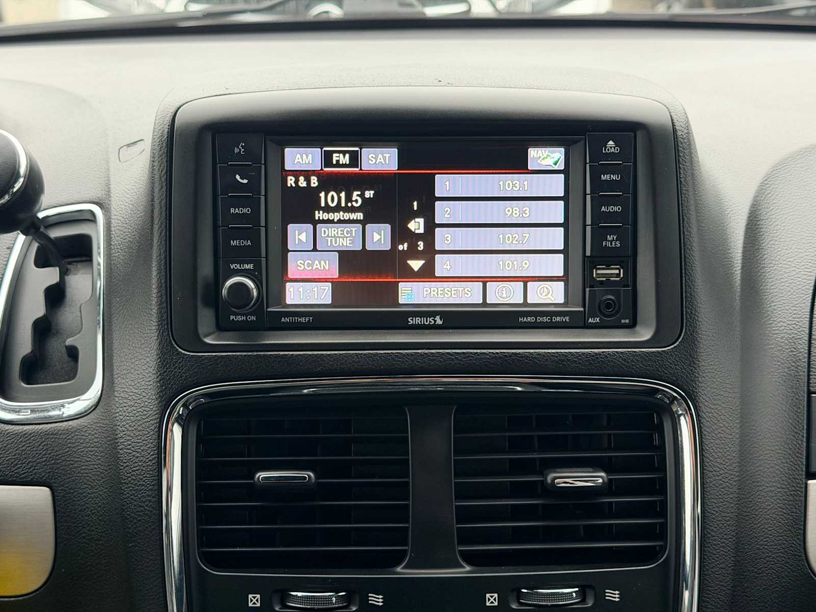 Thumbnail: 2017 Dodge Grand Caravan - 27