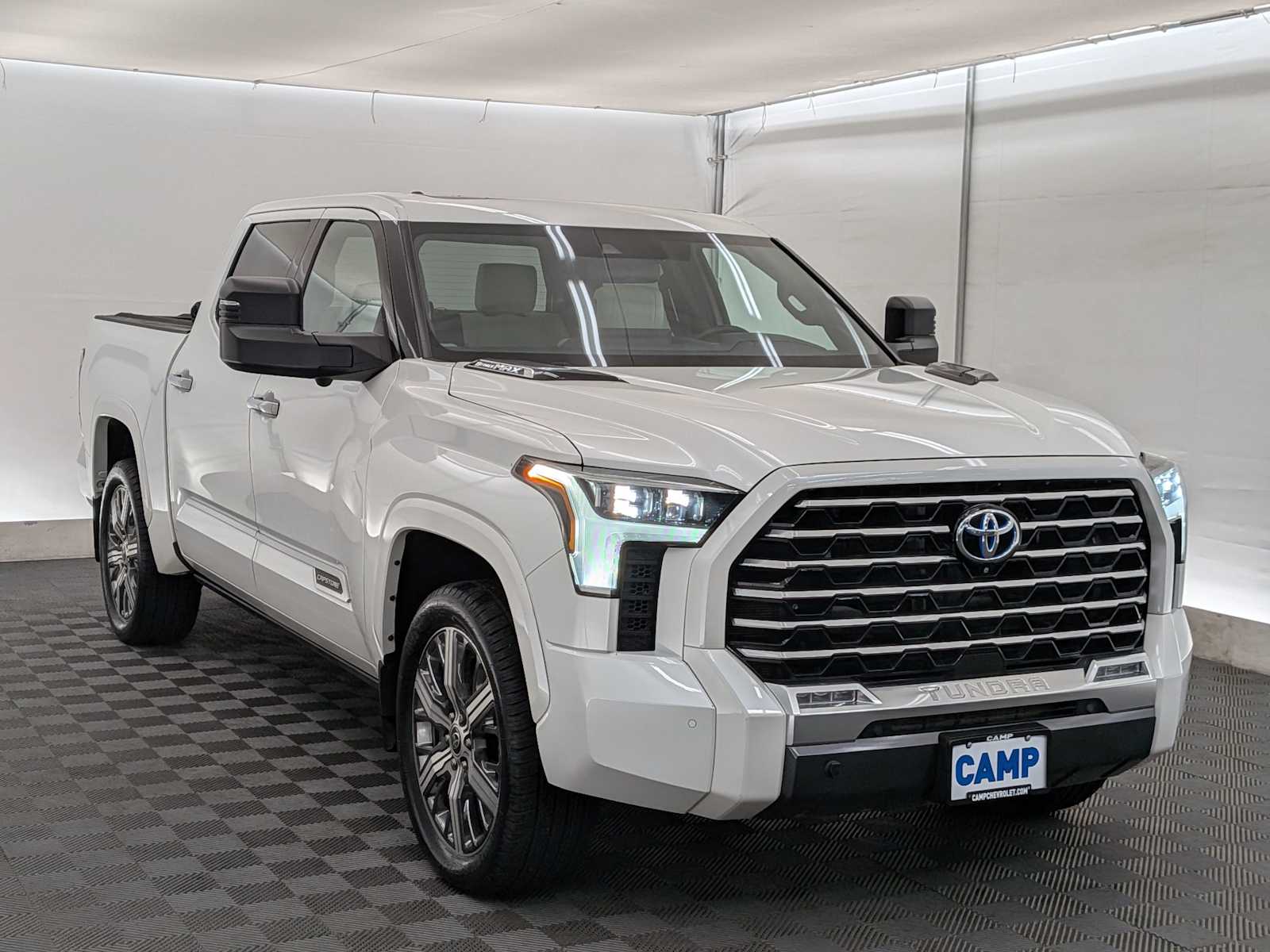 Thumbnail: 2022 Toyota Tundra - 8