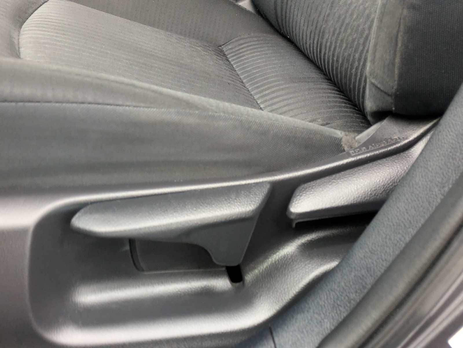 Thumbnail: 2018 Toyota Prius - 18