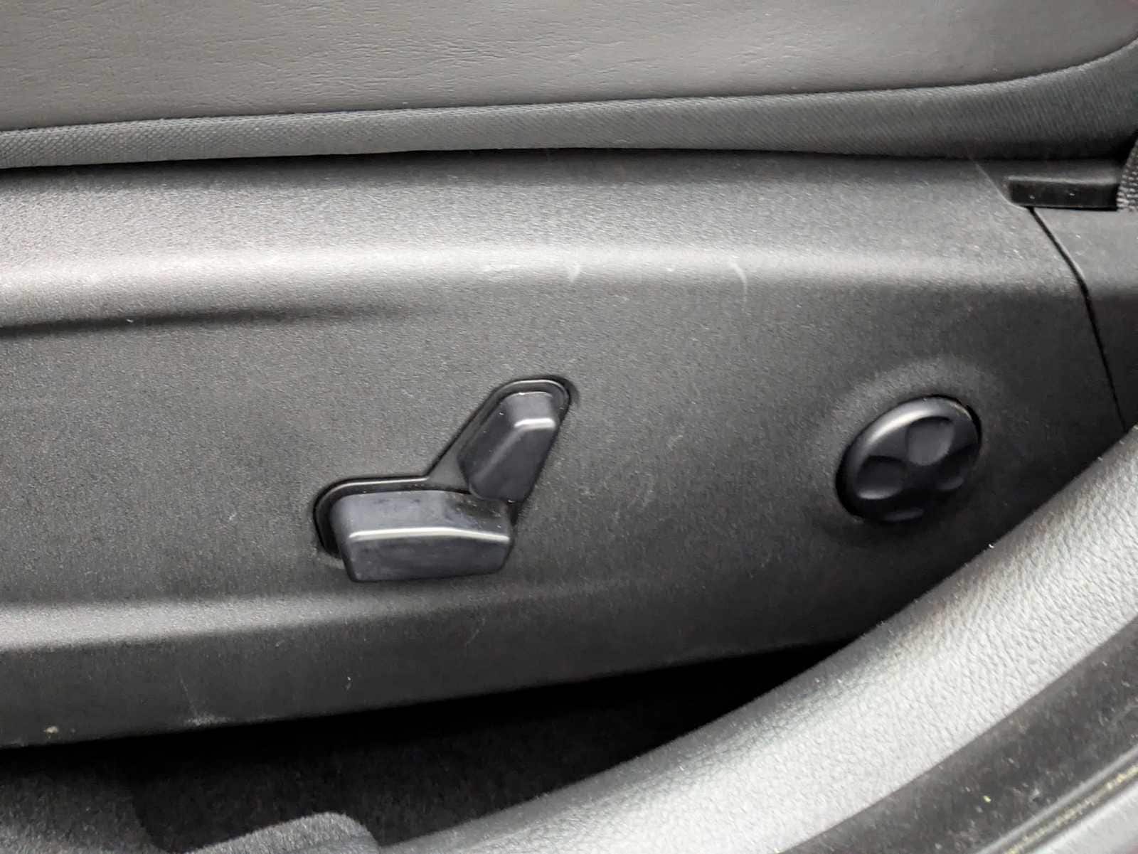 Thumbnail: 2020 Dodge Charger - 18