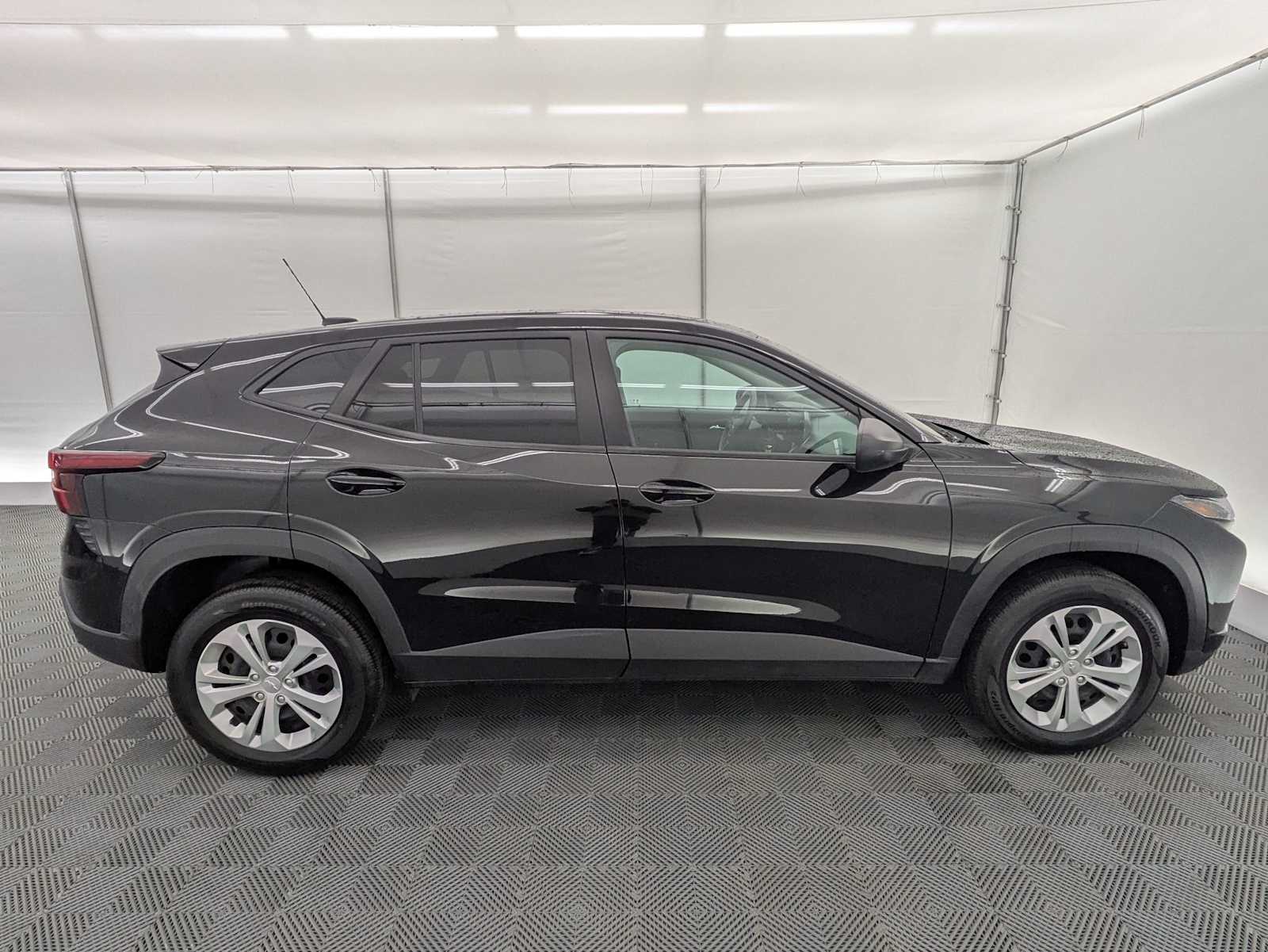 Thumbnail: 2025 Chevrolet Trax - 7