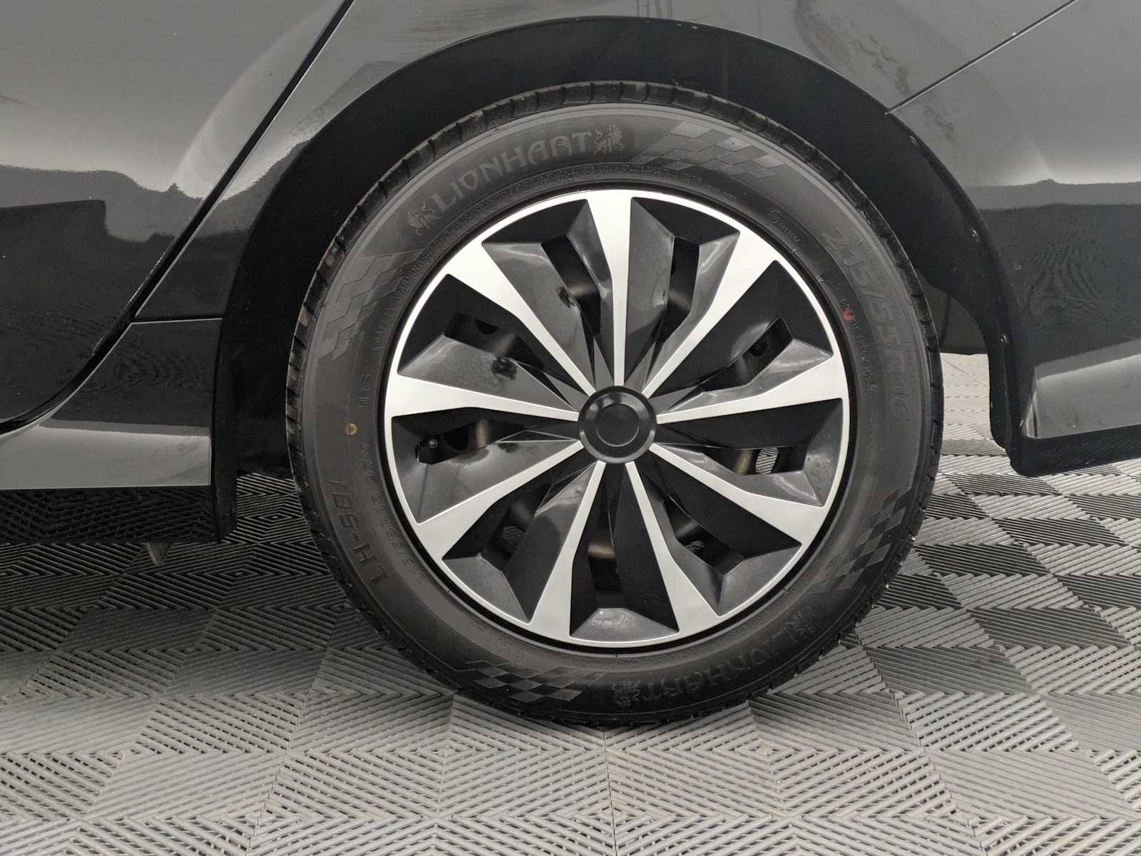 Thumbnail: 2020 Honda Civic - 13