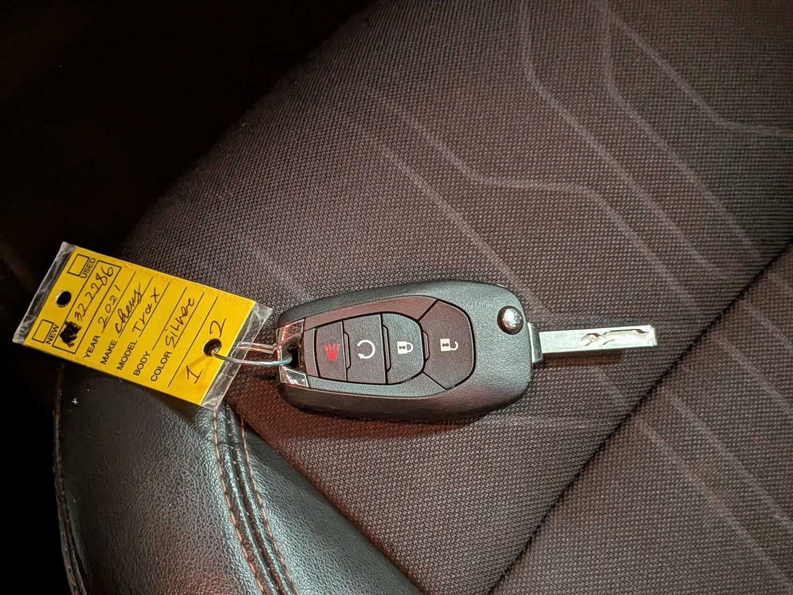 Thumbnail: 2021 Chevrolet Trax - 32