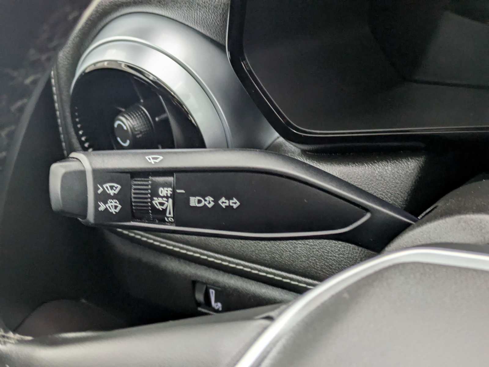 Thumbnail: 2023 Chevrolet Colorado - 28