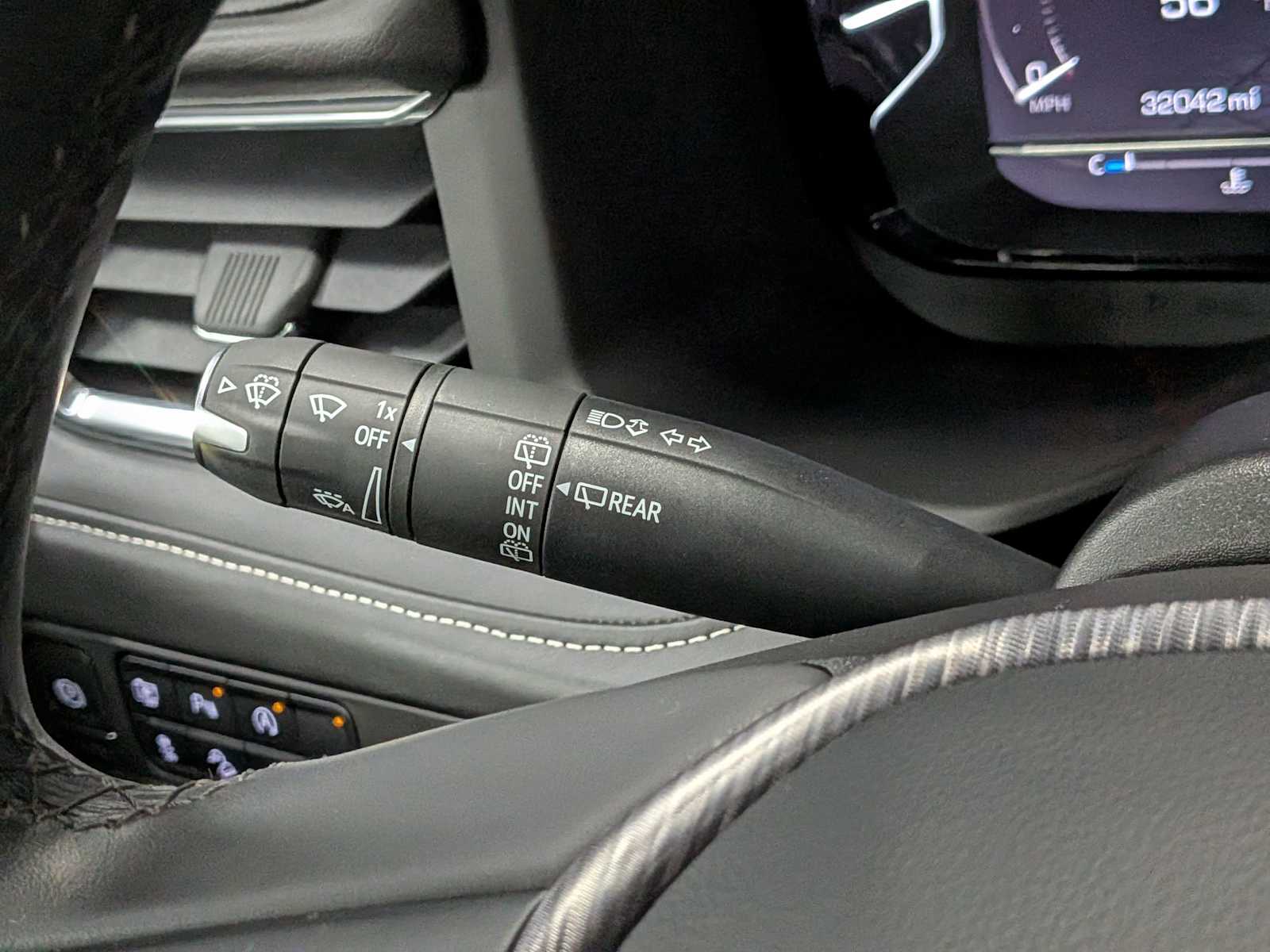 Thumbnail: 2023 GMC Yukon - 29