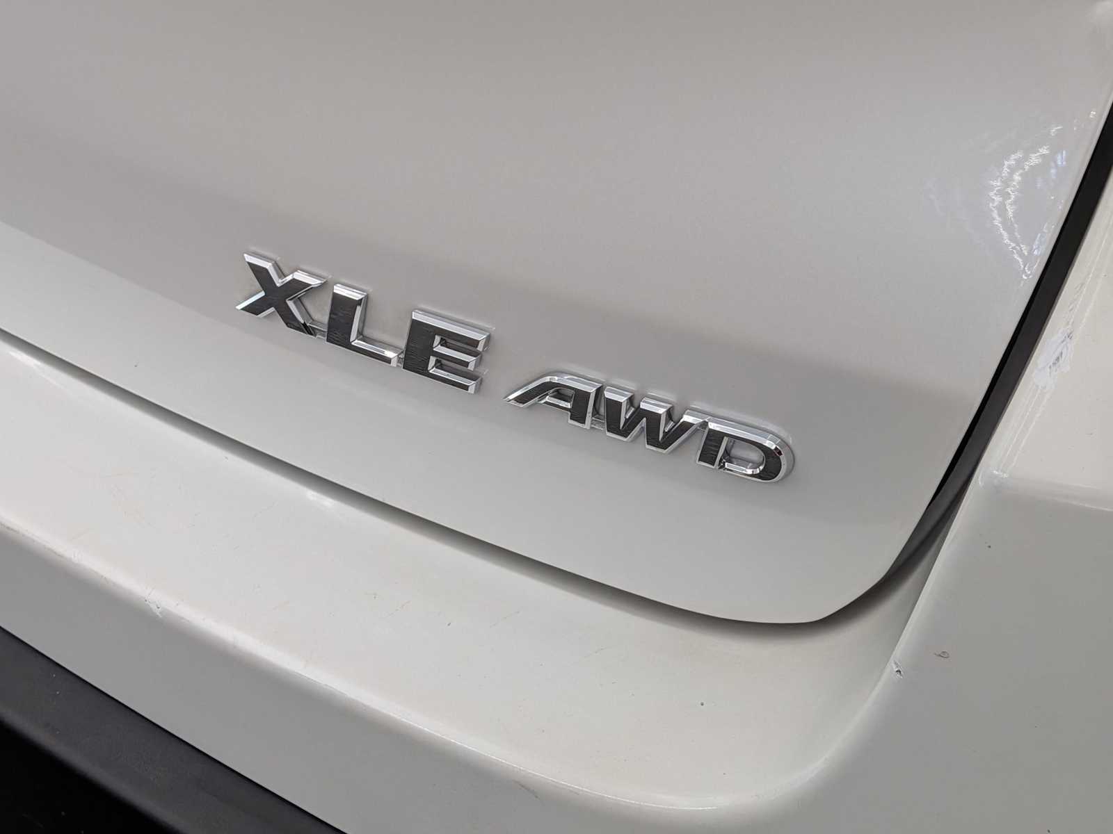 Thumbnail: 2019 Toyota Highlander - 13