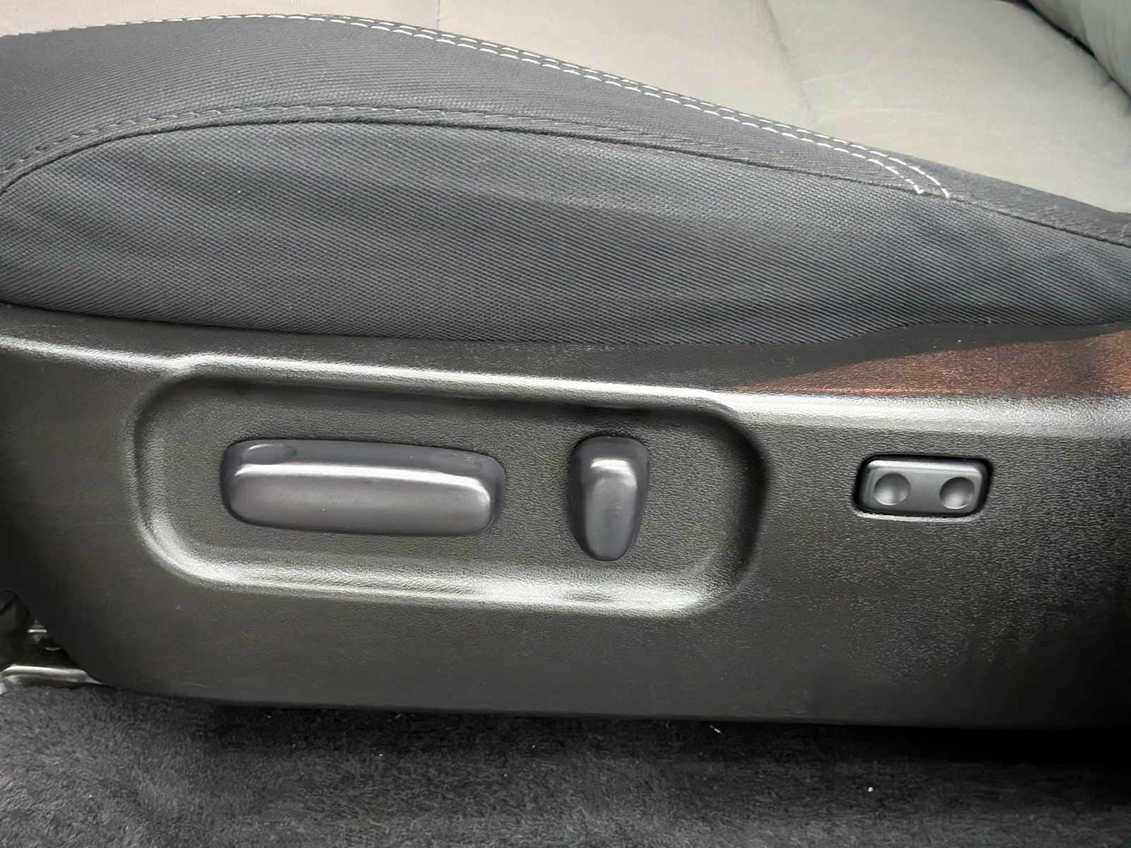 Thumbnail: 2021 Toyota Tacoma - 20