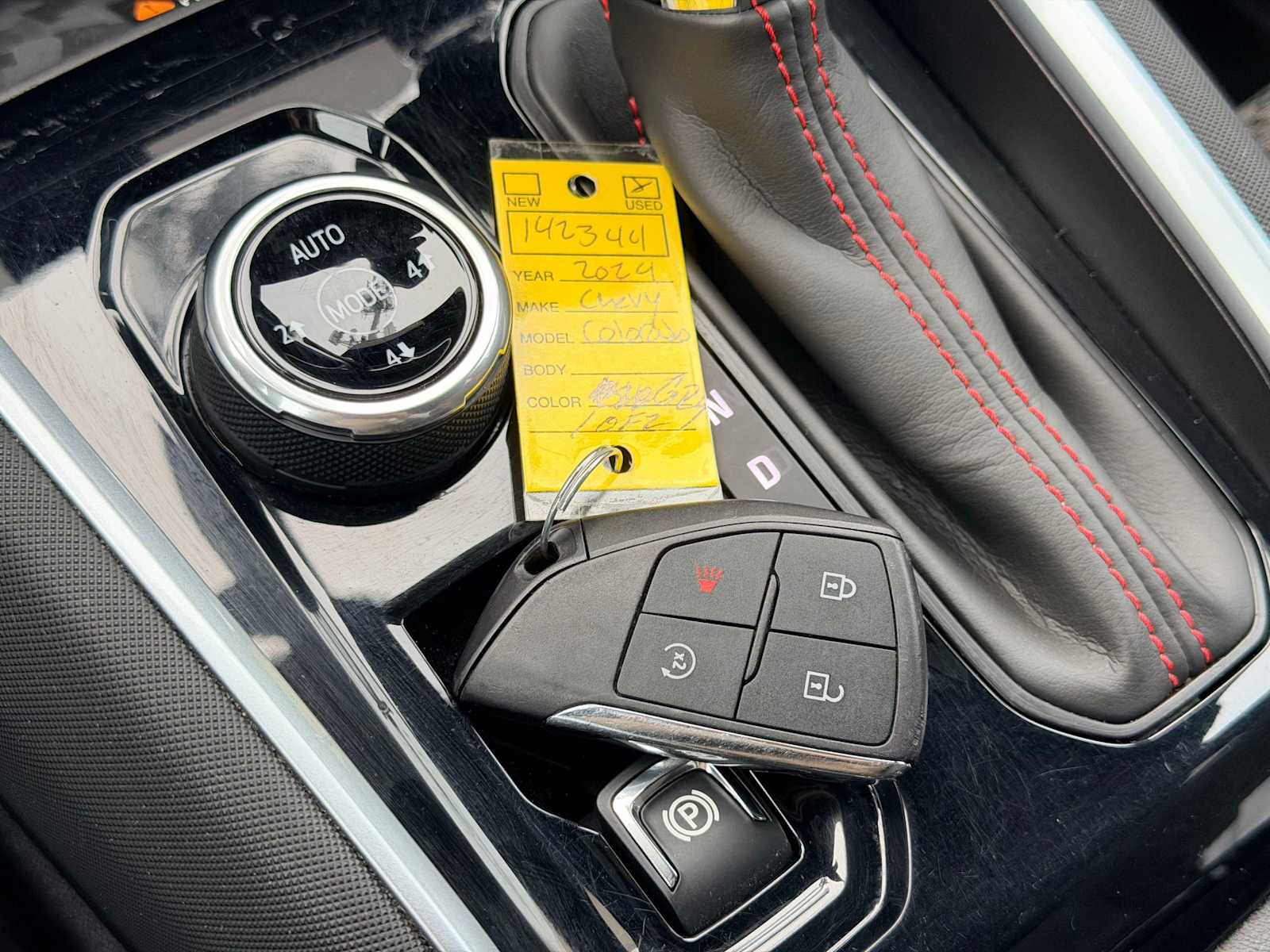 Thumbnail: 2024 Chevrolet Colorado - 33