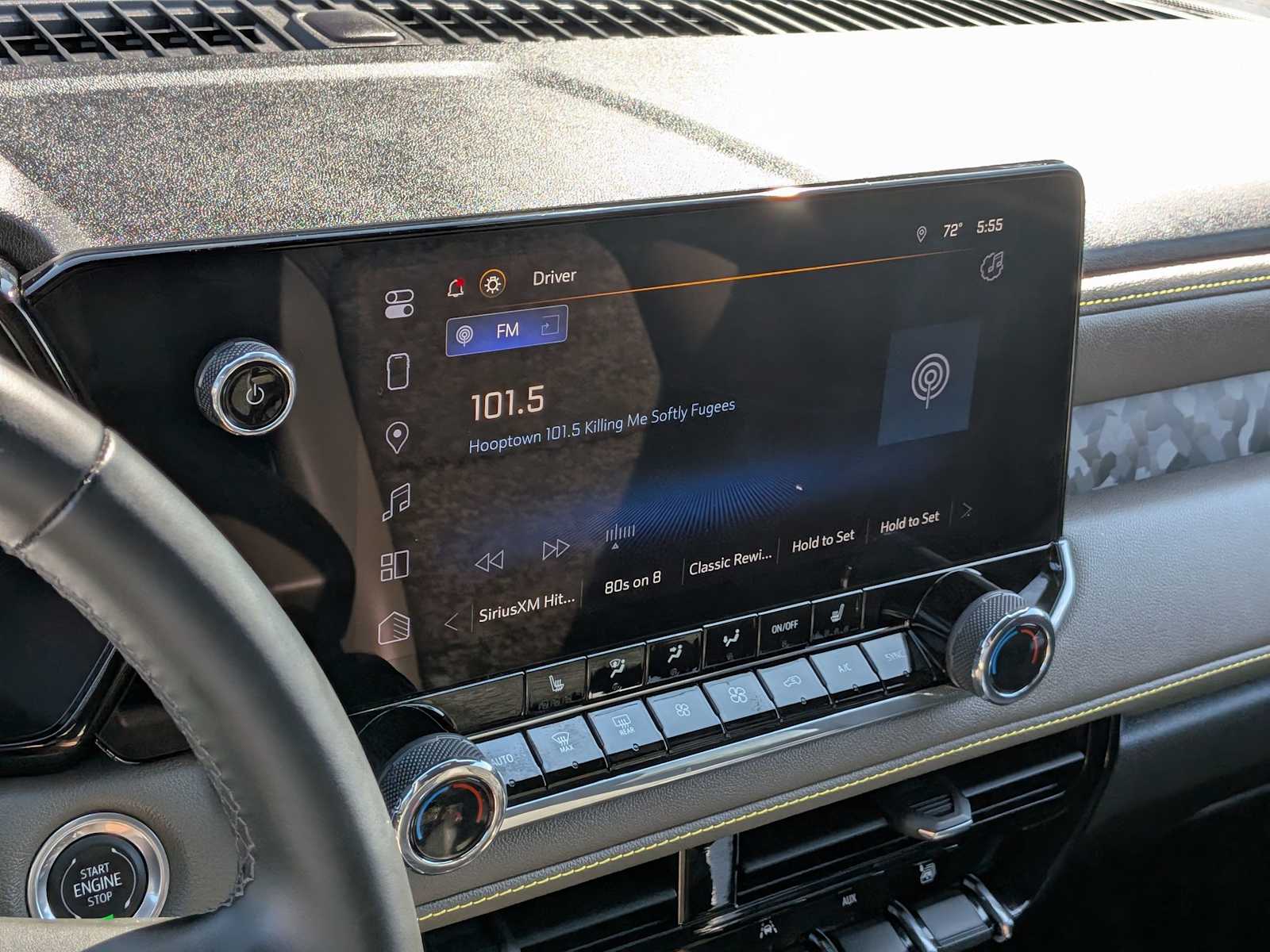 Thumbnail: 2024 Chevrolet Colorado - 32