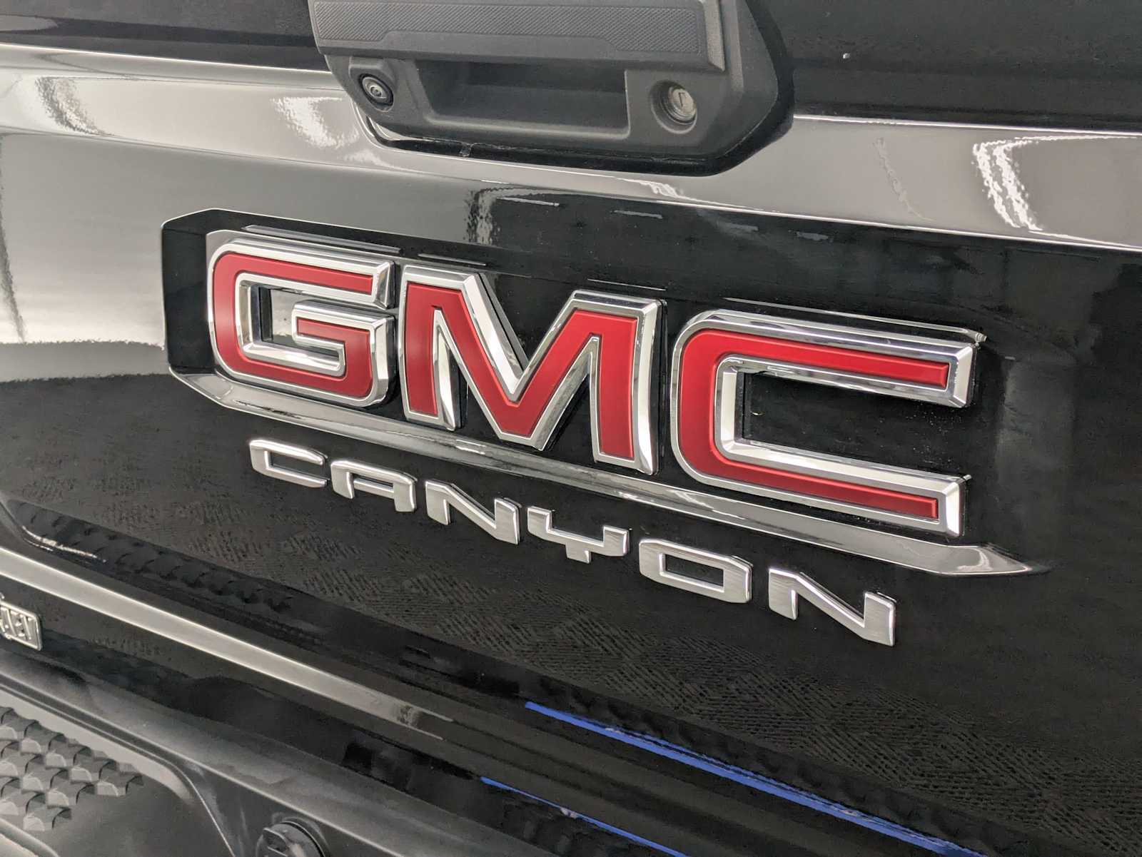 Thumbnail: 2024 GMC Canyon - 12