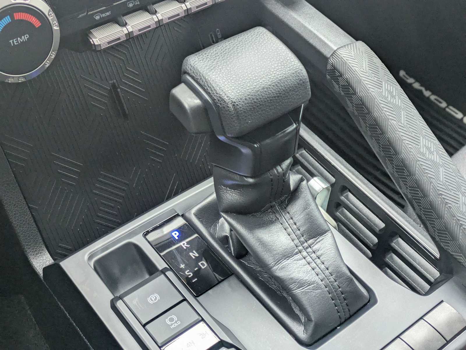 Thumbnail: 2024 Toyota Tacoma - 31