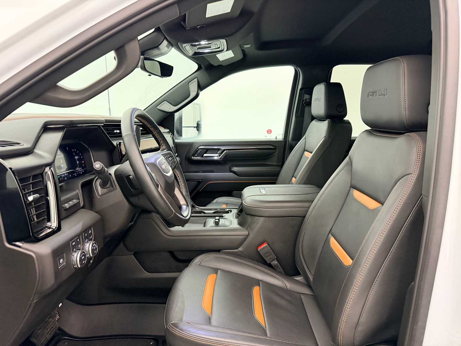 Thumbnail: 2025 GMC Sierra 2500 - 18