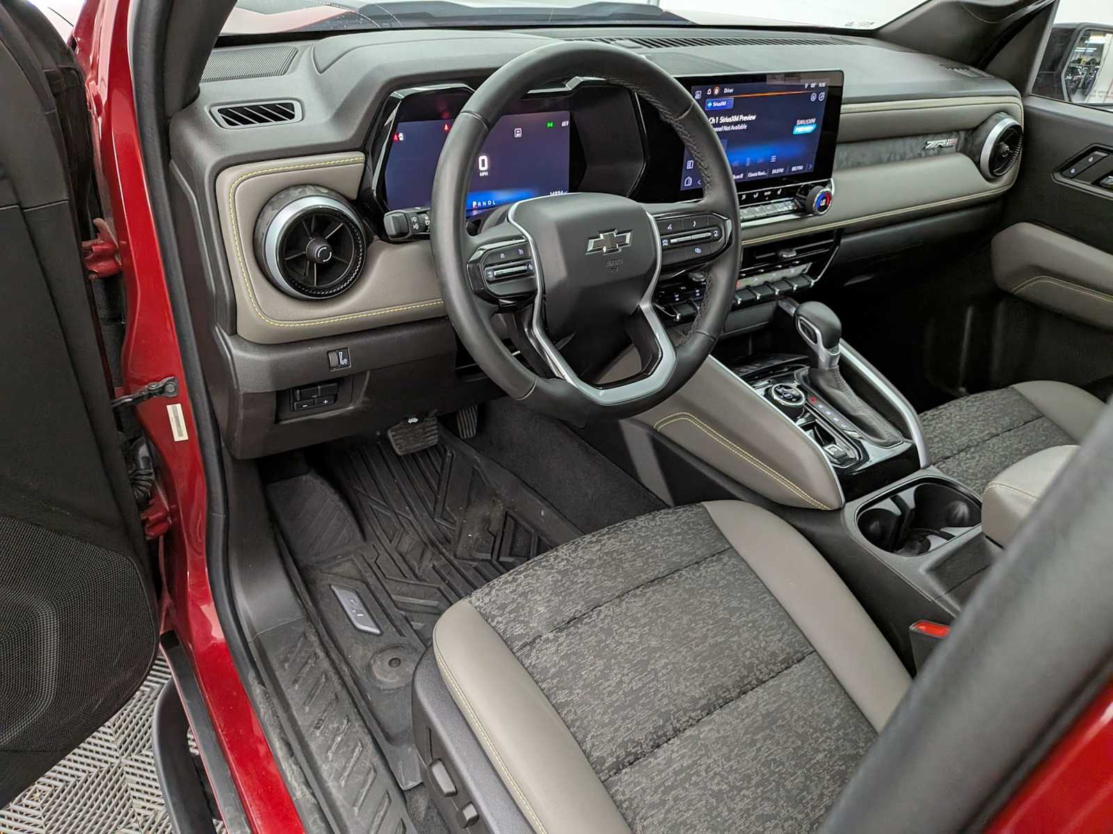 Thumbnail: 2024 Chevrolet Colorado - 2